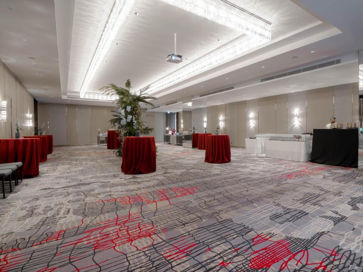 Chatrium Grand Бангкок Екстер'єр фото The ballroom