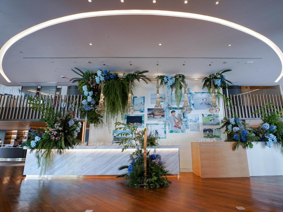 Chatrium Grand Бангкок Екстер'єр фото The lobby of the hotel
